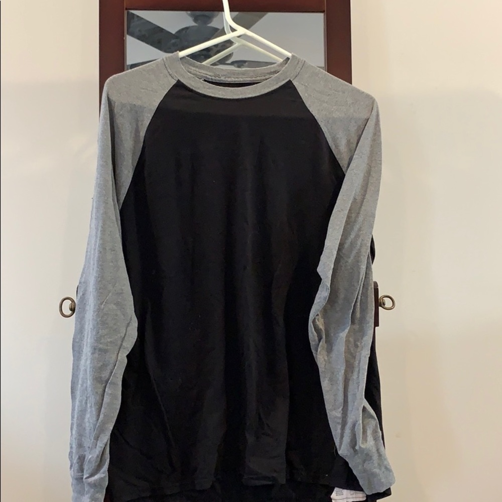 Men’s long sleeve